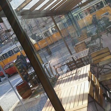 Pulse Jackquaters Appartement Boedapest Buitenkant foto