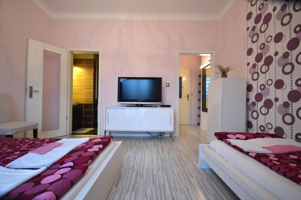 Pulse Jackquaters Appartement Boedapest Buitenkant foto